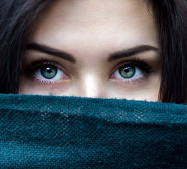 Signs She Wants You To Chase Her