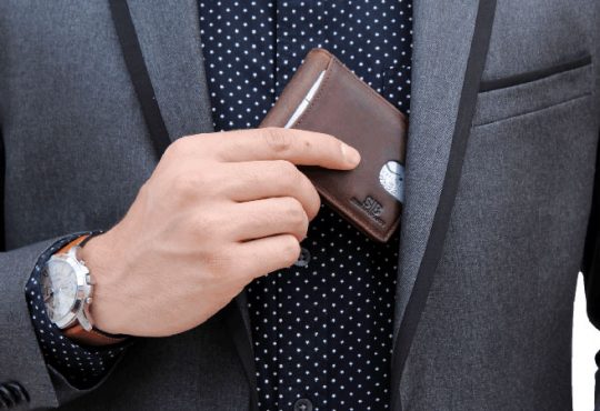 Best Minimalist Wallets for Men